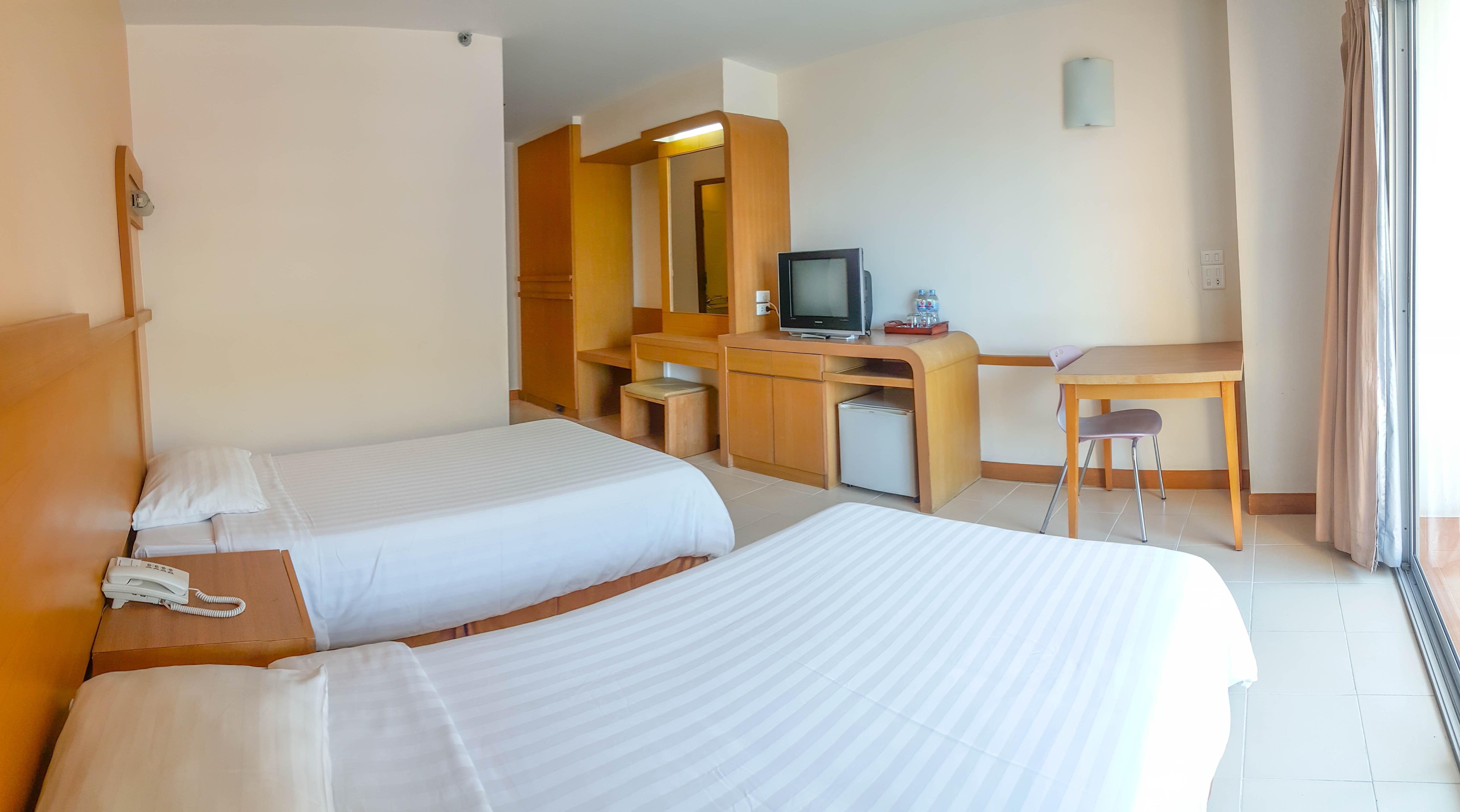 Eastiny Plaza Hotel Pattaya Buitenkant foto