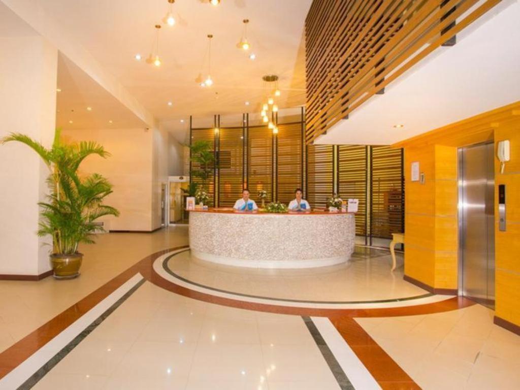 Eastiny Plaza Hotel Pattaya Buitenkant foto
