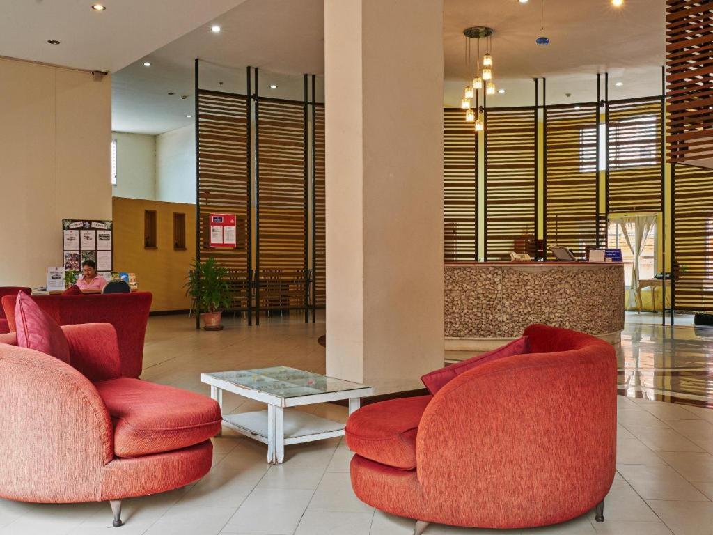 Eastiny Plaza Hotel Pattaya Buitenkant foto