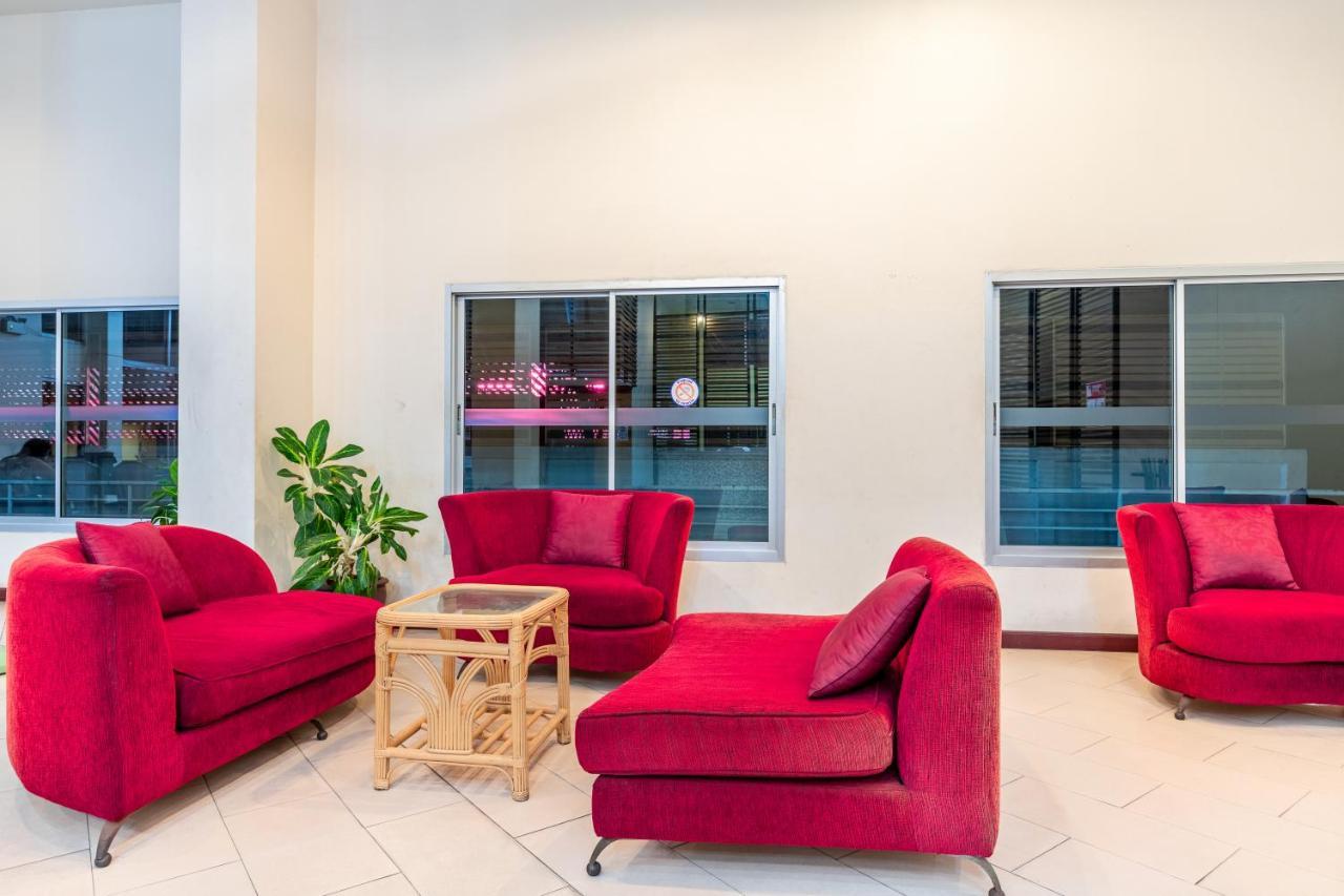 Eastiny Plaza Hotel Pattaya Buitenkant foto