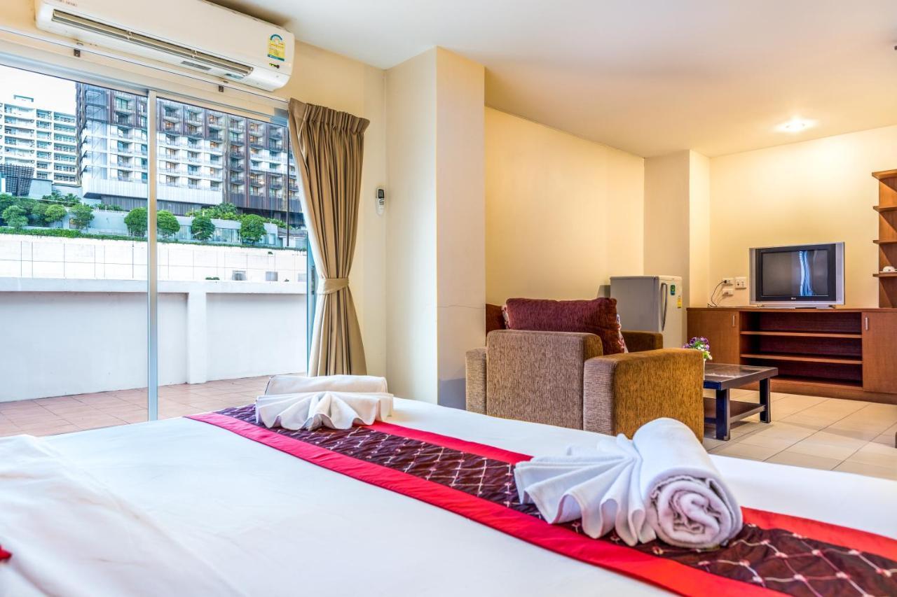 Eastiny Plaza Hotel Pattaya Buitenkant foto